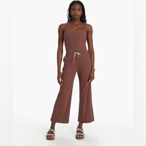 NWT Vuori Mudra jumpsuit, hazelnut color, size Medium